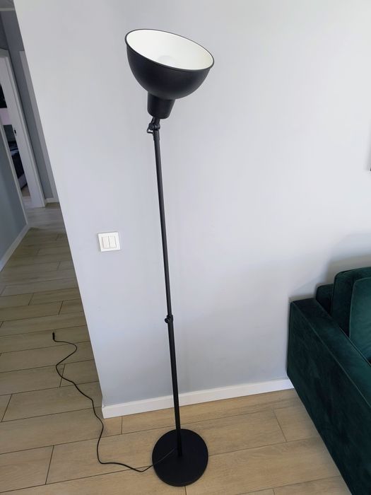Lampa podłogowa Ikea Skurup