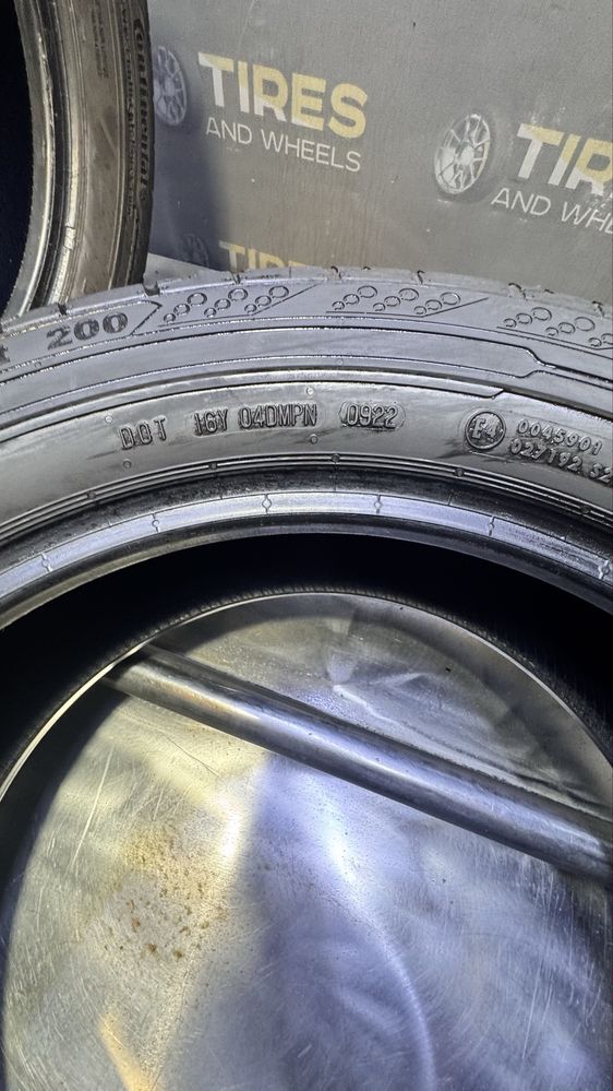 Шини колеса 225.55.17с Continental
