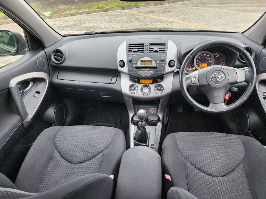 Toyota Rav4 2.2 diesel 2009рік ІДЕАЛ