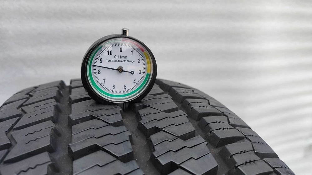 Opona Całoroczna 215/65/16C Continental VancoFour Seasons2 8,5mm