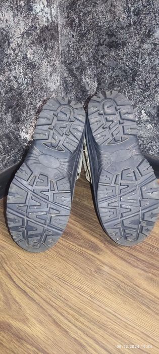 Зимние сапоги сноубудсы замшевые