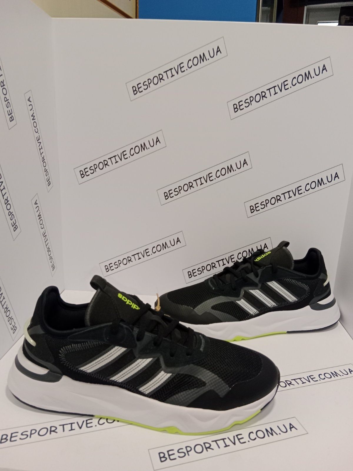 ОРИГІНАЛ кросівки adidas FutureFlow trainers