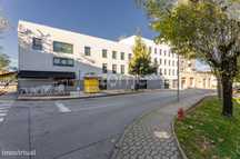 Apartamento T2 semi novo para arrendamento em São Vicente - Braga