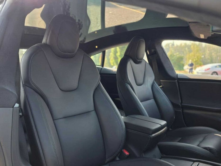 Tesla Model S Long Range Plus      2020