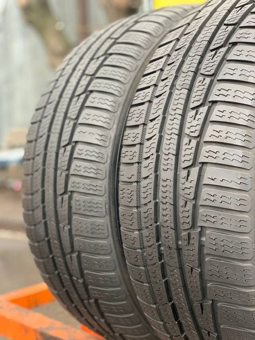 Шини зимові 2шт 215/50 R17 Nokian WRA3