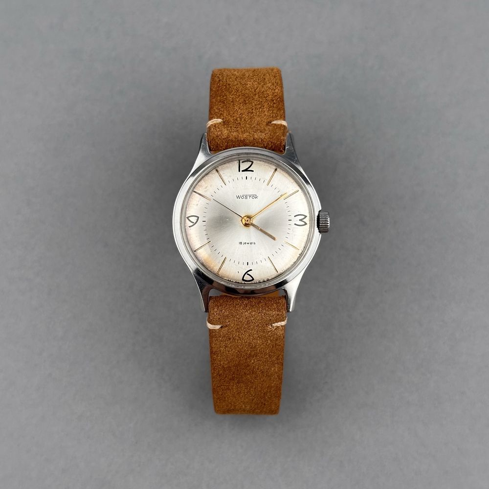 Zegarek vintage Wostok – stalowy klasyk | srebrzysta tarcza | USSR
