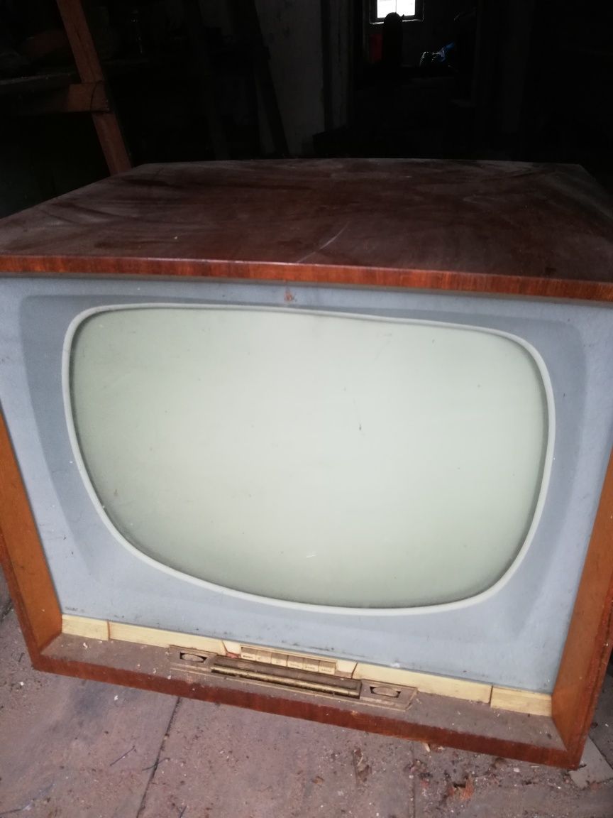 Radziecki telewizor, antyk  prawdopodobnie Mашприборинторг