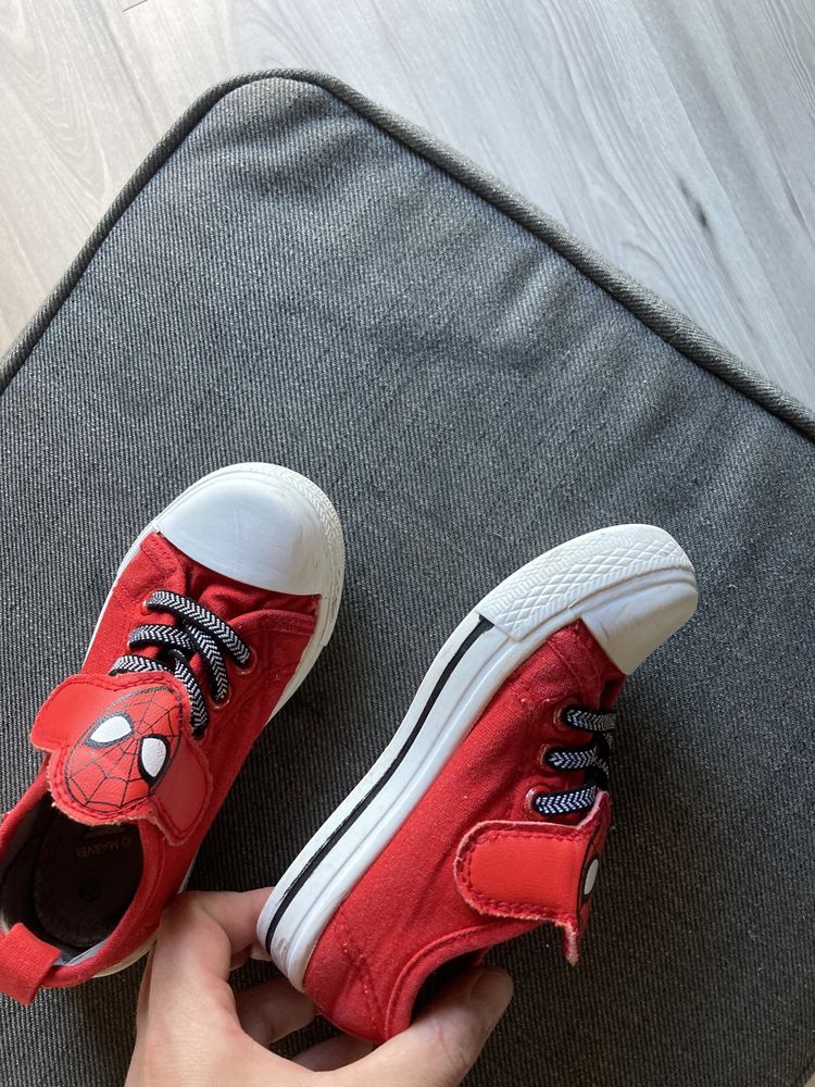 Buty dla chłopca Smyk Spider Man r.26