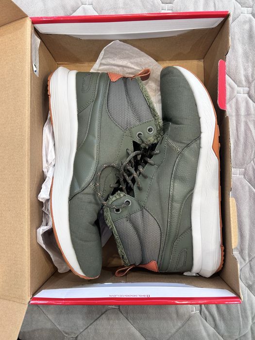 Оригінальні кросівки Puma ST Activate Mid WTR