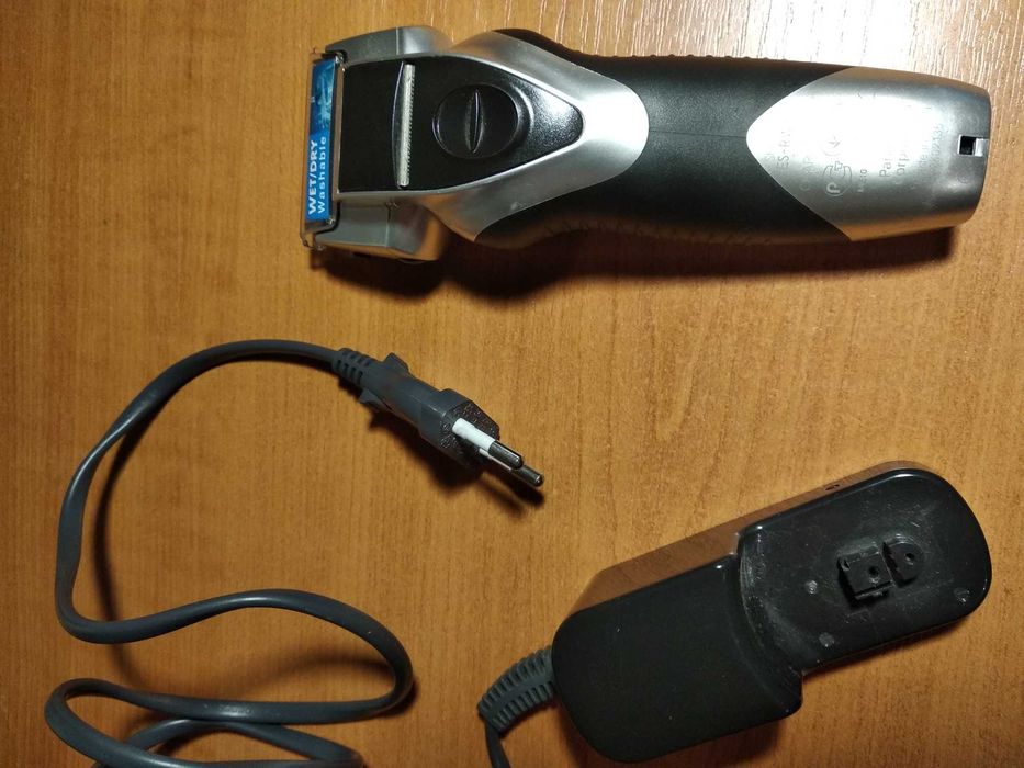 Електробритва Panasonic ES-RW30