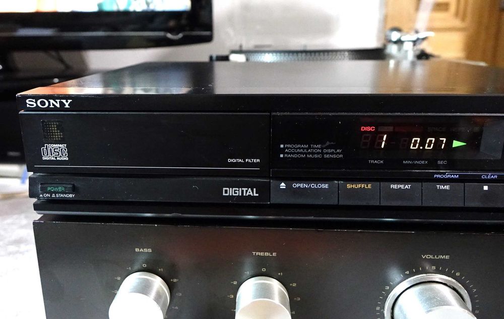 Odtwarzacz CD SONY CDP M 20 -nowy laser!