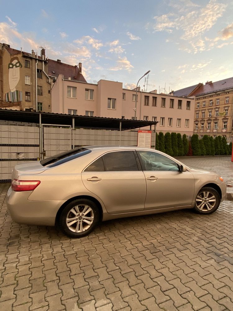 Totota camry z gazem.
