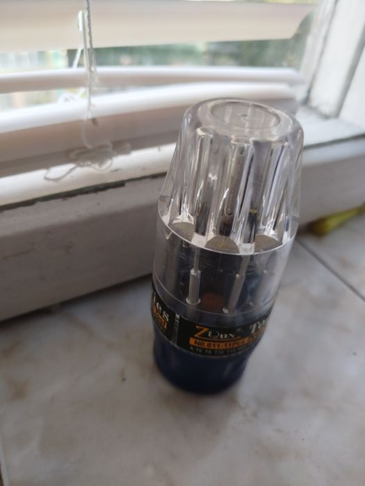 Свердла для дрелі-шуруповерта.