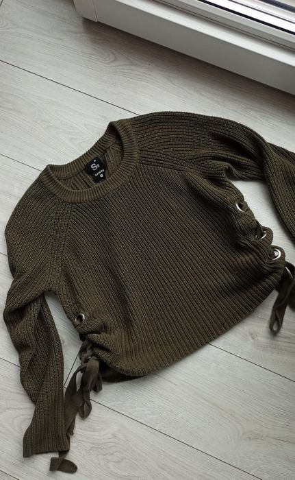 Sweter ciemno-zielony