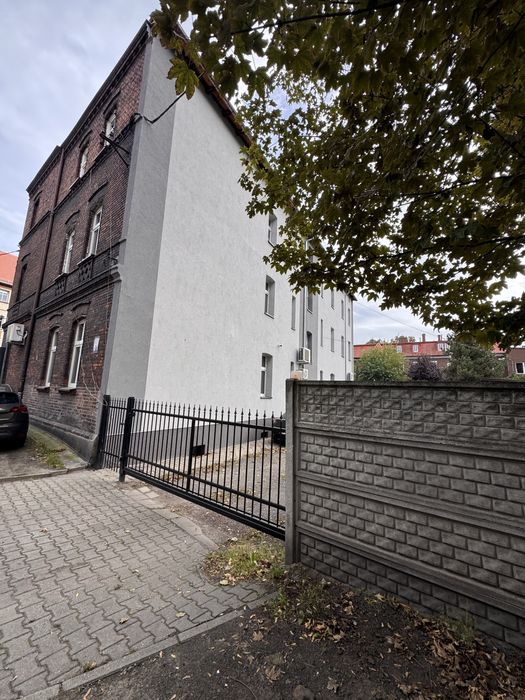 Lokal użytkowy SALON FRYZJERSKI  do wynajęcia Zabrze ul. 3 Maja 61