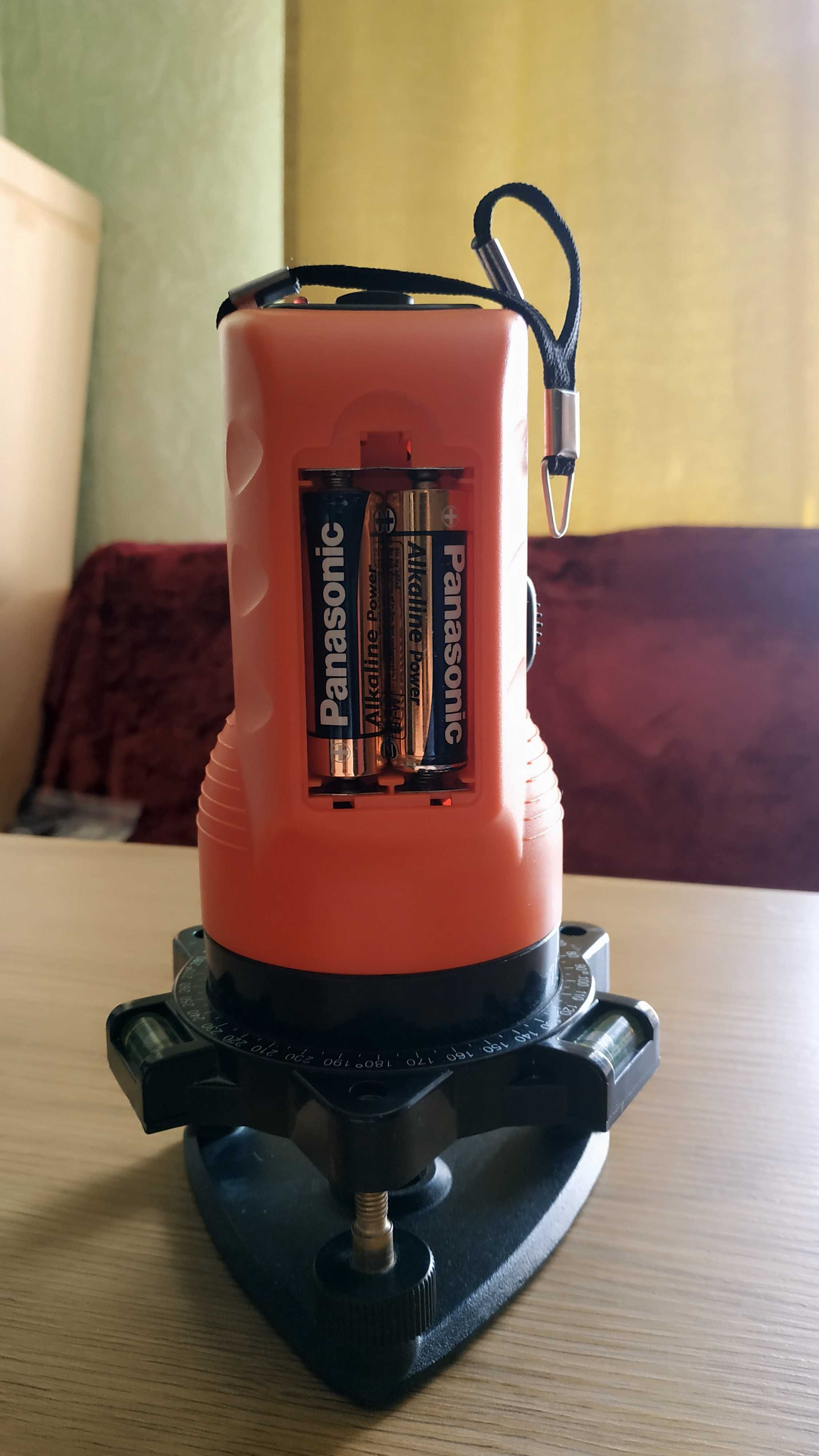 Лазерний рівень intertool/Лазерный уровень intertool