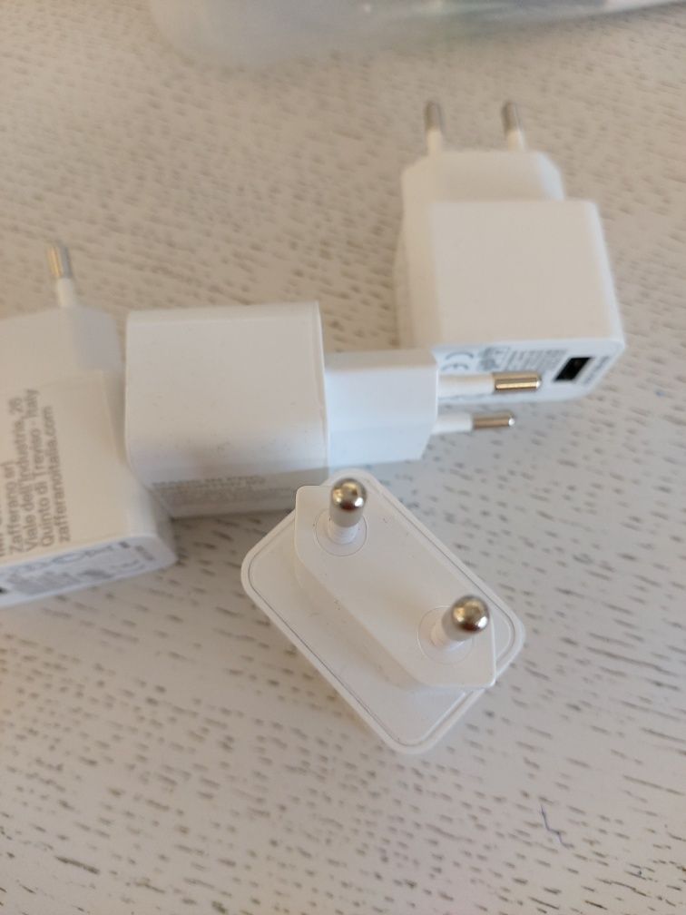 Adapter USB 5V 1A nowy Simsukian