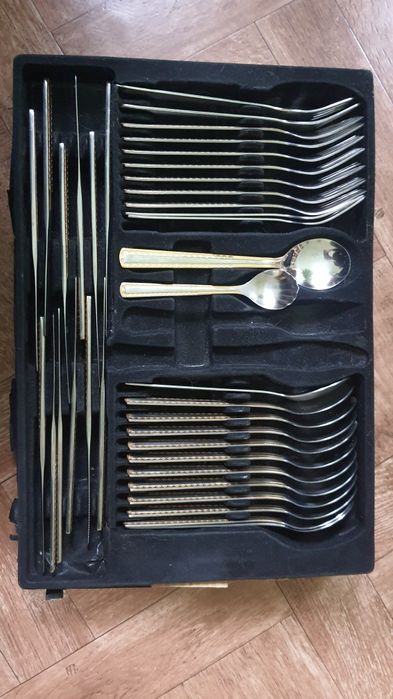 Набор столовых предметов