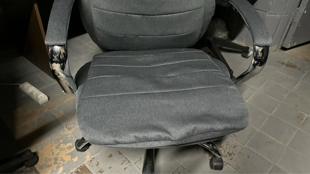 Директорське крісло, офісне крісло, Валенсія