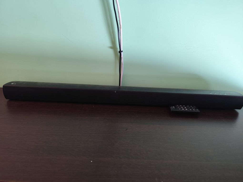 Sprzedam soundbar LG