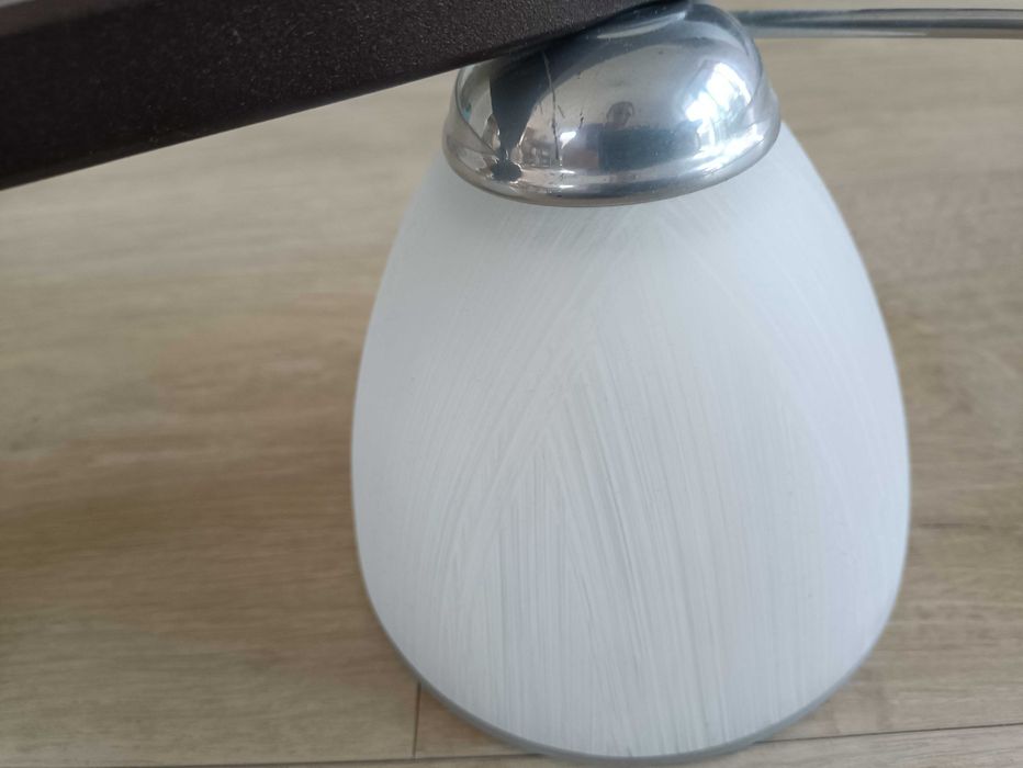 Lampa wisząca ciemna z białymi kloszami
