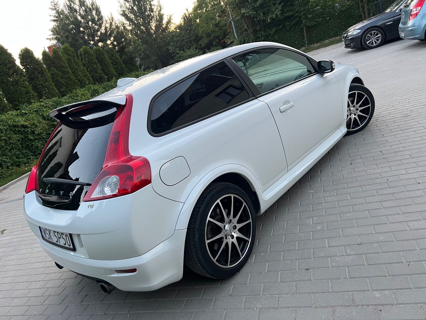 Volvo C30 C30 2.5T T5 R-Design Biała Perła