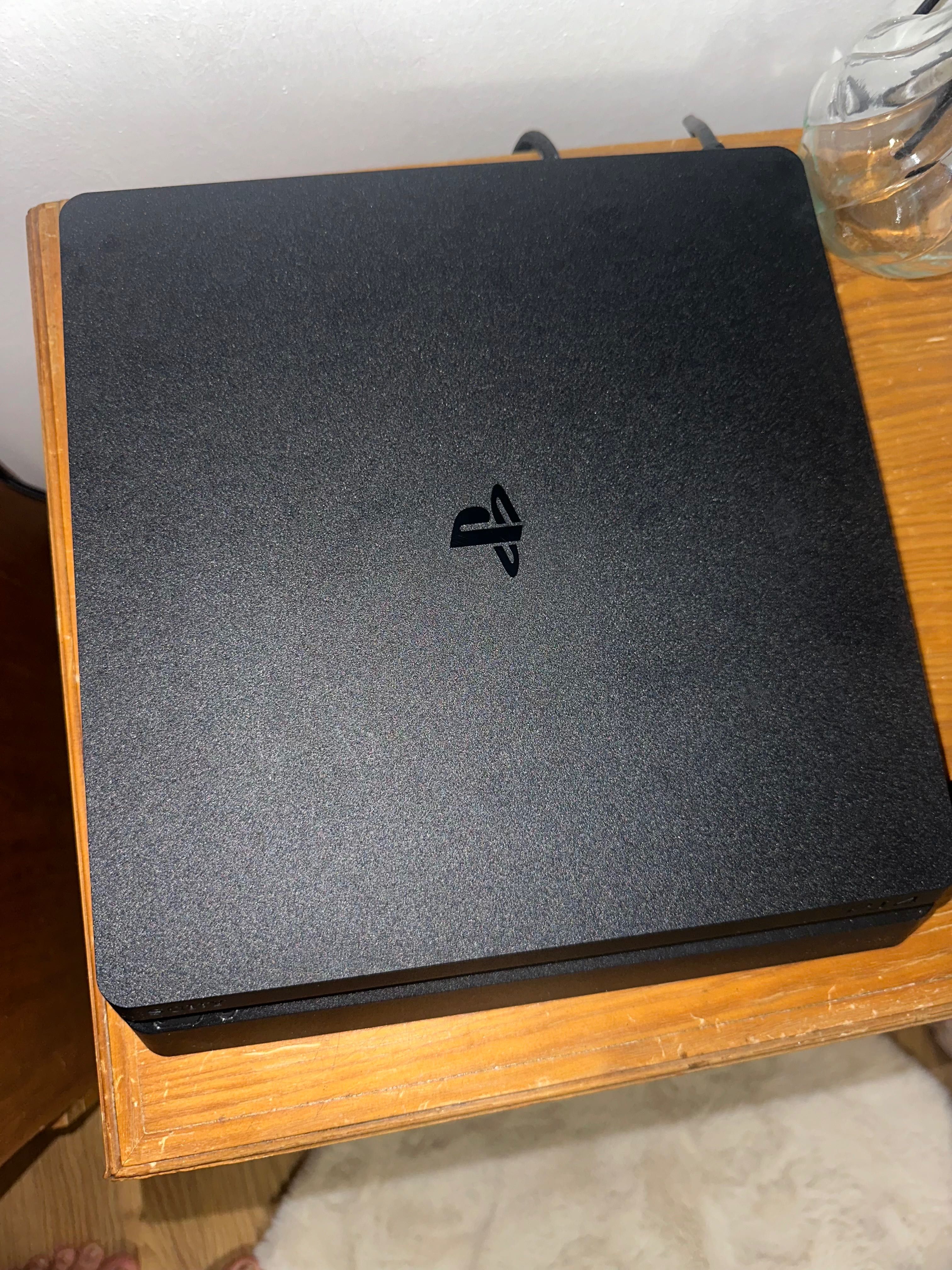 Vendo PS4 500 GB