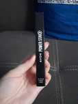 Płynny eyeliner 24 godziny Avon Power Stay Blackest Black.