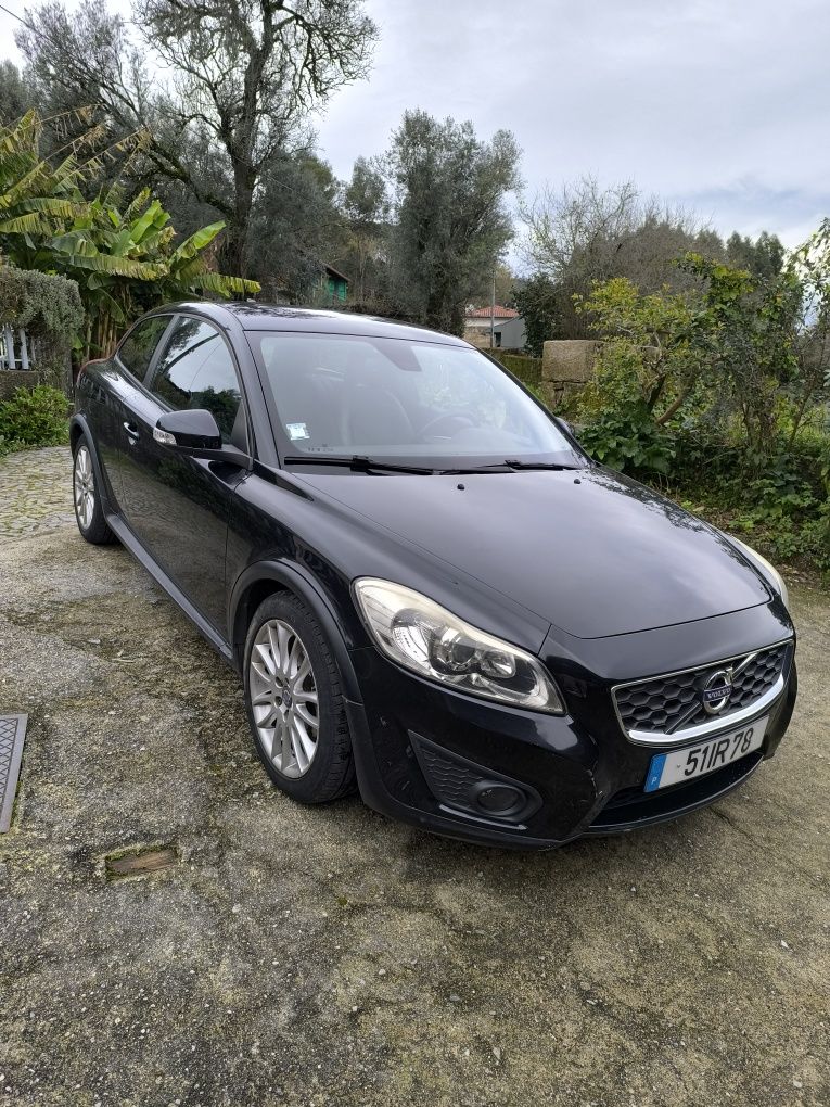 Volvo C30 usado motor novo