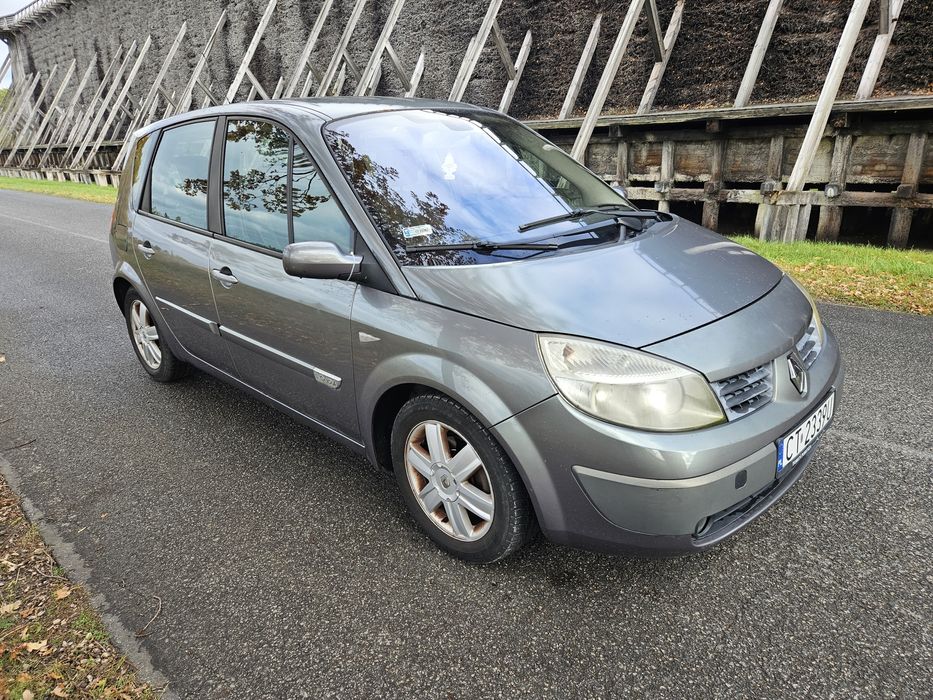 Sprzedam  Renault Scenic 1.6 2004r