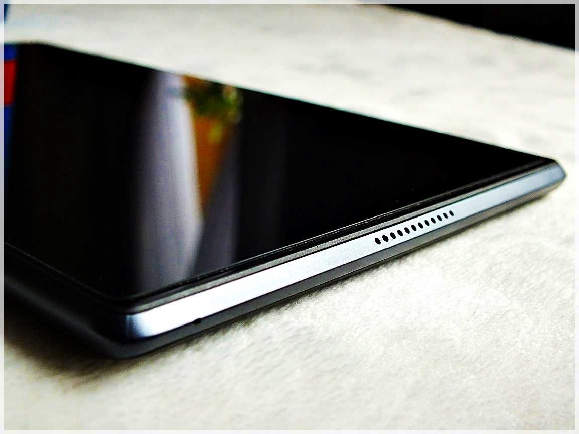 Tablet Lenovo Tab4 8" 2 GB / 16 GB czarny Ideał jak nowy!