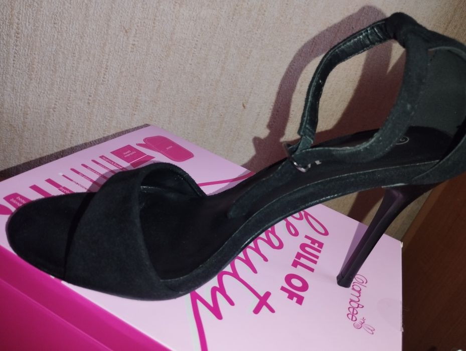 Босоніжки б/у стан ідеальний