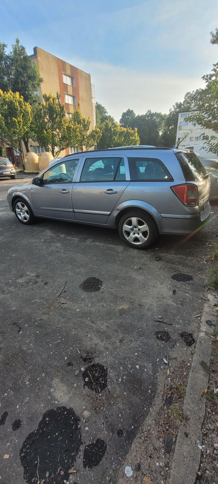 Opel Astra H III 1.6L 115km