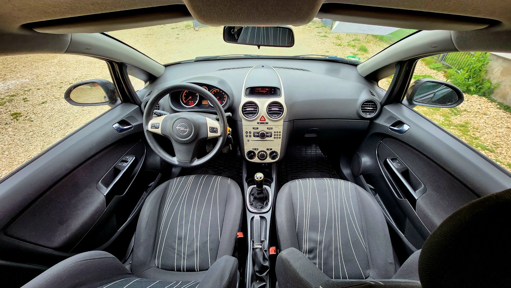 Opel Corsa tylko 130000 Przebiegu