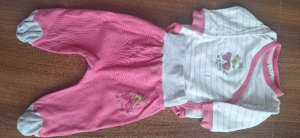 Śpioszki dla dziewczynki