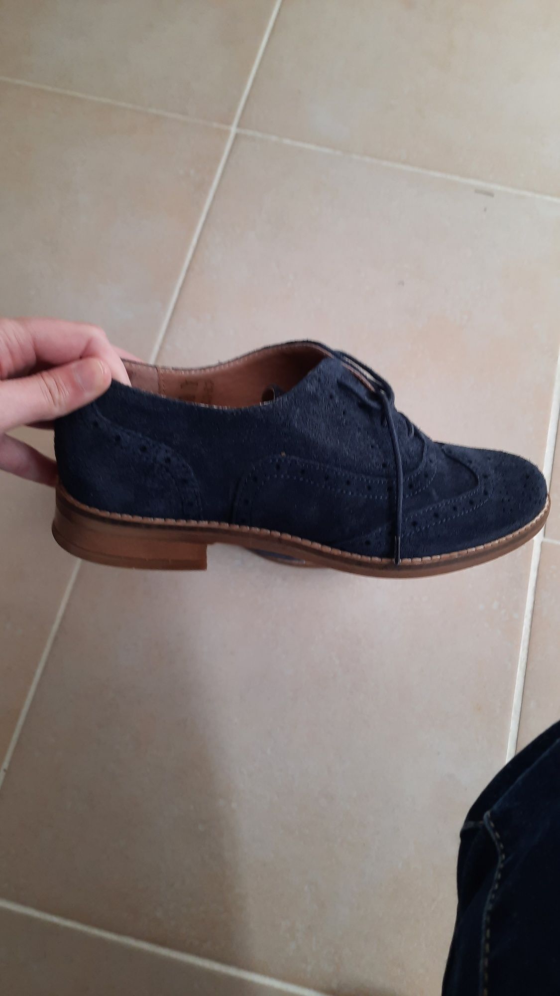 Sapatos de couro azuis escuros c/palmilha conforto - Tamanho 36
