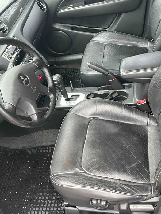 Mitsubishi Outlander 2.4 АКПП 2007 год