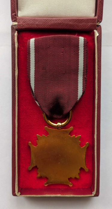 Krzyże zasługi PRL (złoty, srebrny, zasłużony pracownik)