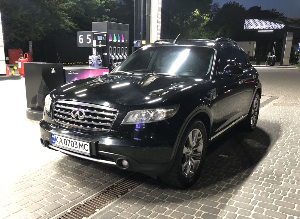 Продам Infiniti FX35