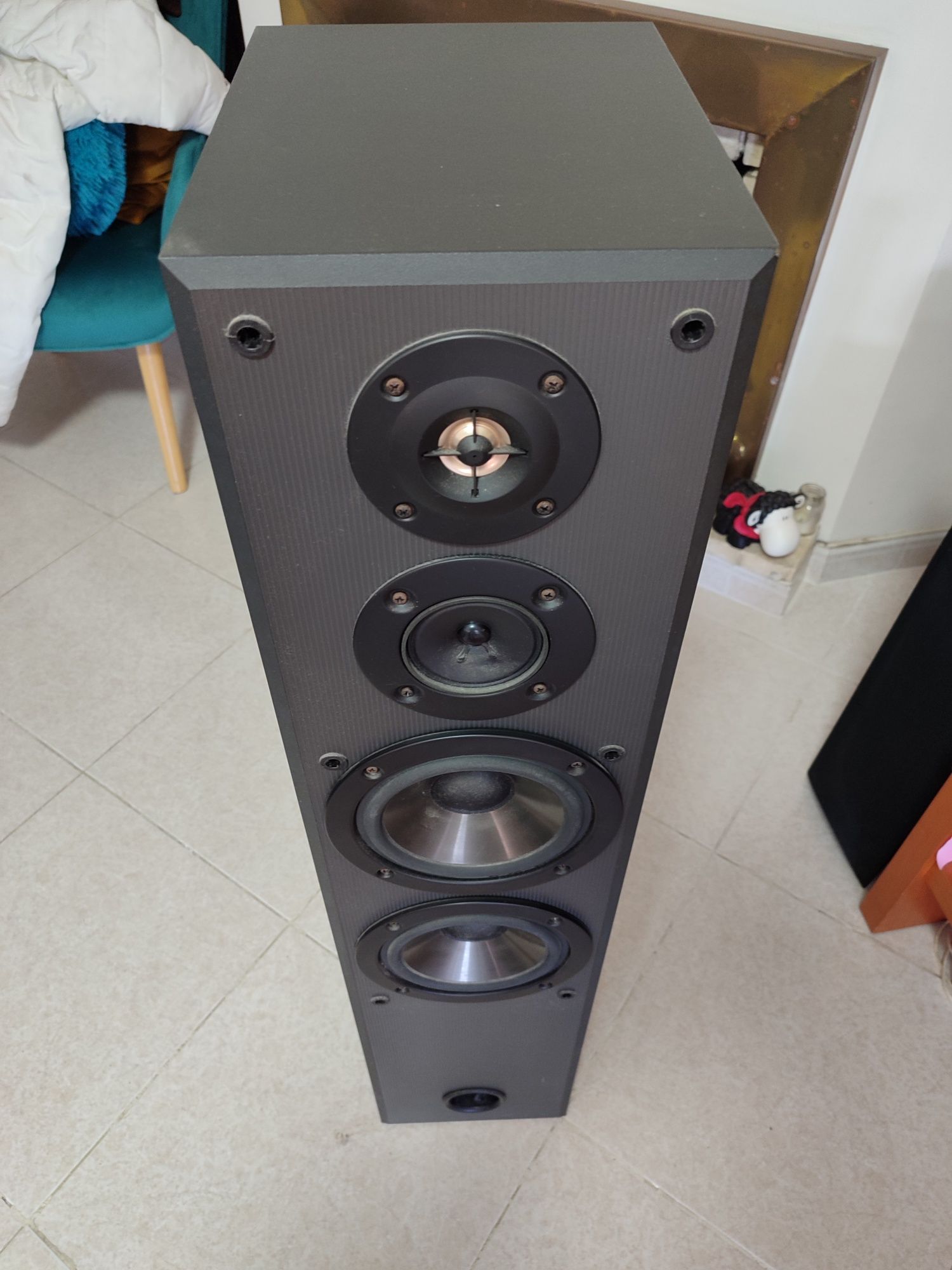 Troco ou vendo Amplificador, colunas e subwoofer como novo