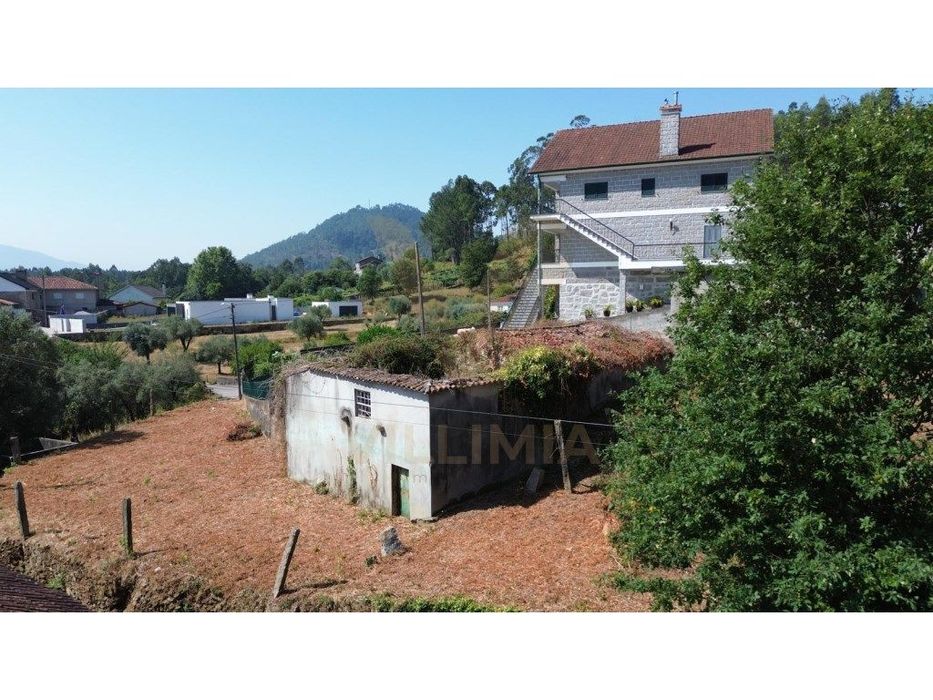 Casa Antiga com Projeto Aprovado para Moradia - Arcozelo, Ponte de ...