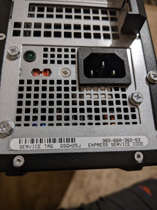 Komputer dell i3-2100 4 gb ram stan idealny + monitor + kable