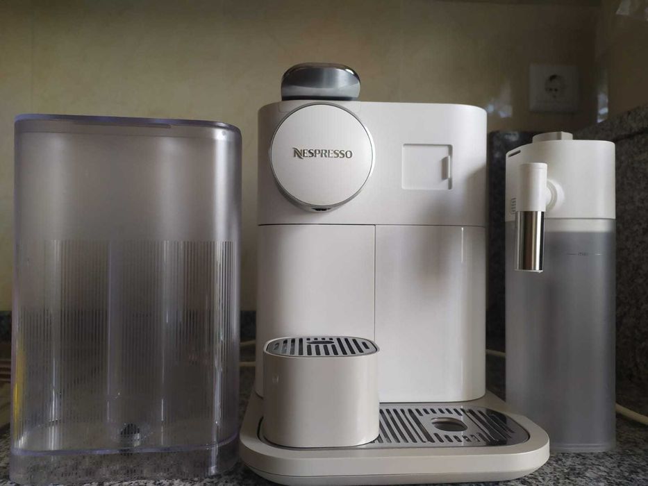 Máquina de Café Nespresso