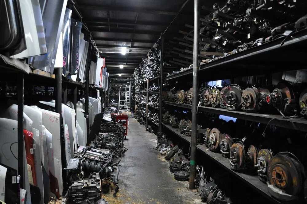 Двигатель акпп мкпп запчасти Двигун розборка запчастини разборка