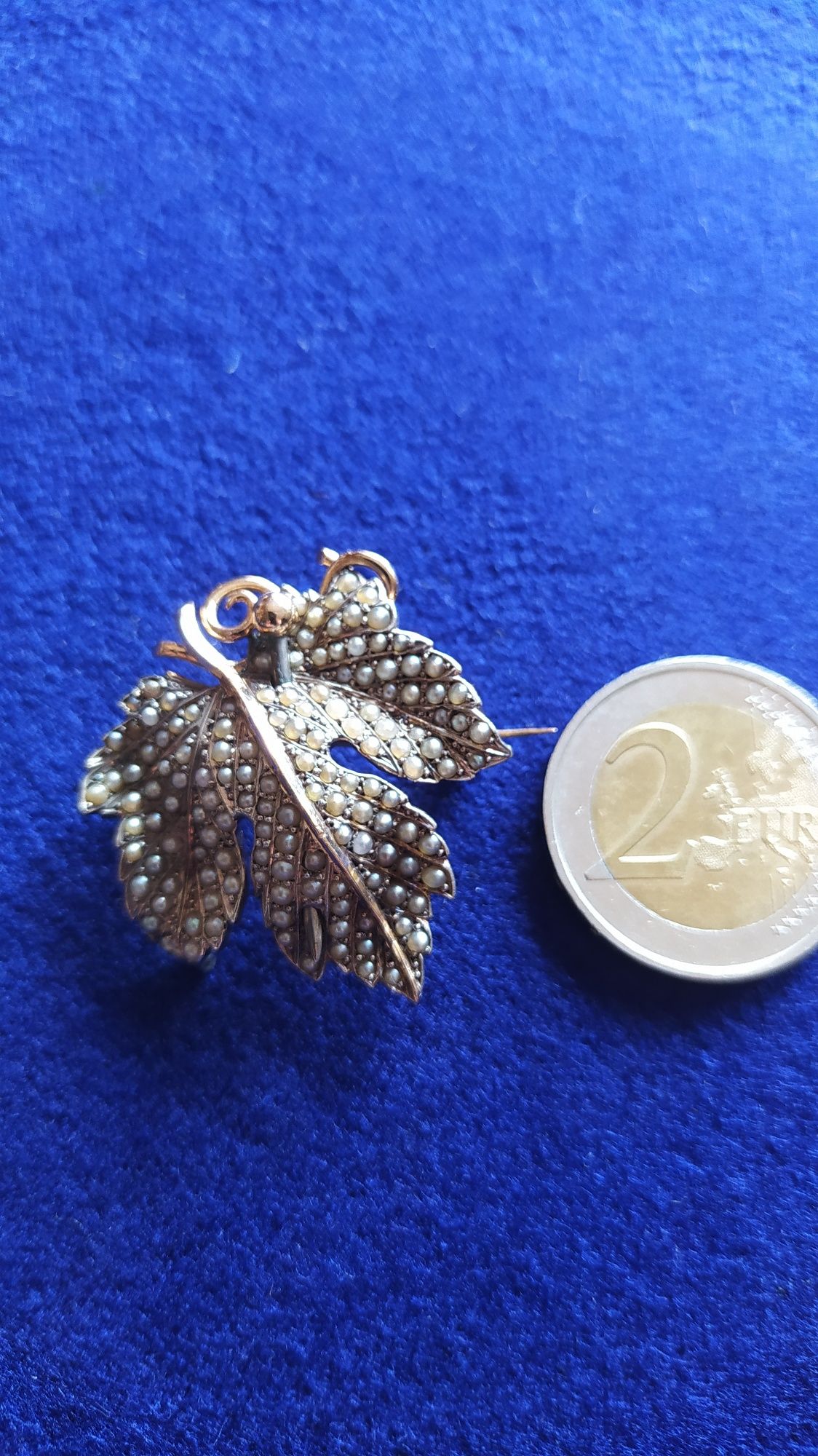 Peças de prata com ouro