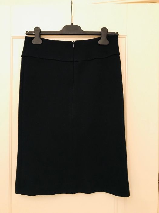 Классическая черная юбка Франция