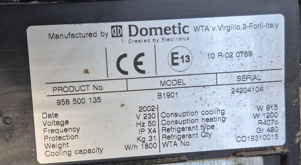 Klimatyzacja kamper kemping 230V z funkcją grzania Dometic B1901