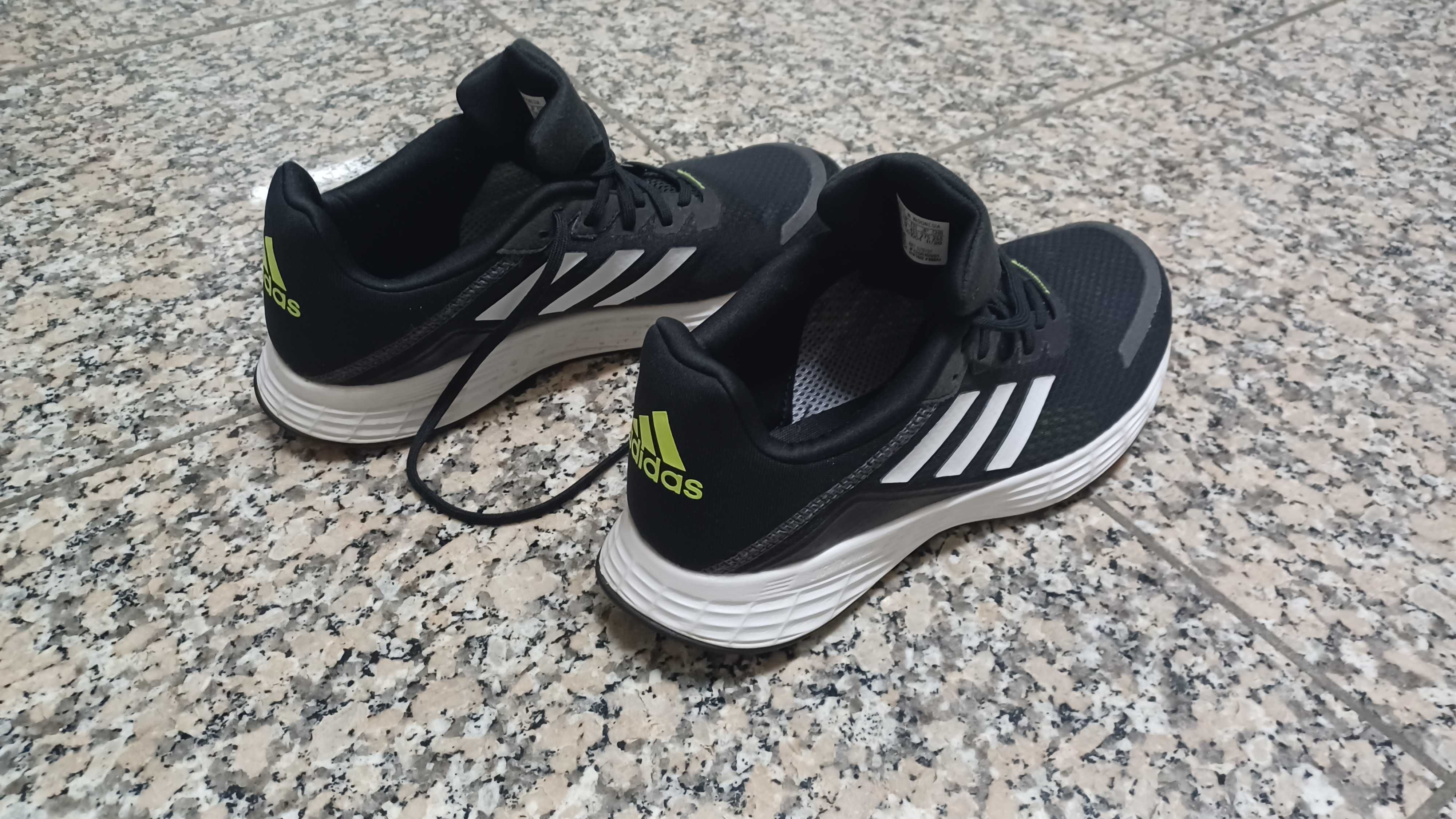 Sapatilhas Adidas - Running