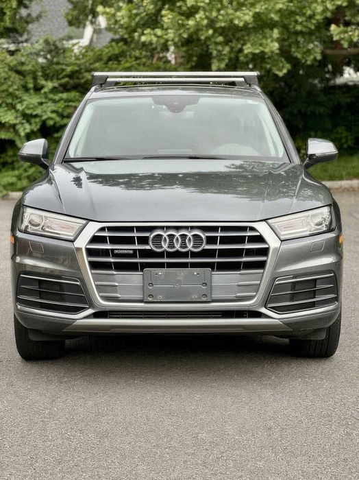 Audi Q5 quattro Premium      2018