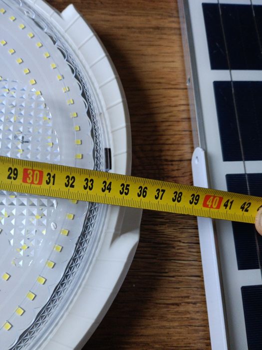 Потужний світильник на сонячній батареї 100-200ват , пожектор, LED